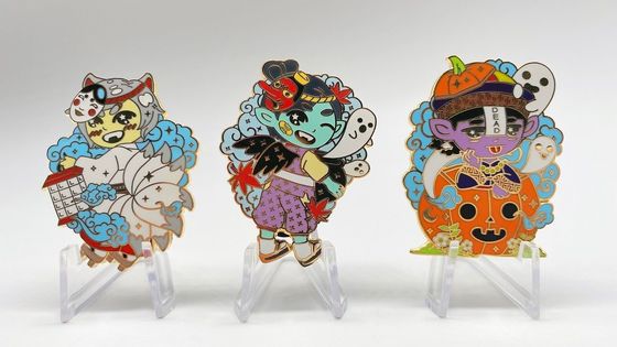 خرید Custom Soft Enamel Lapel Pins with Zinc Alloy Material and 2D/3D Design Options online manufacture
