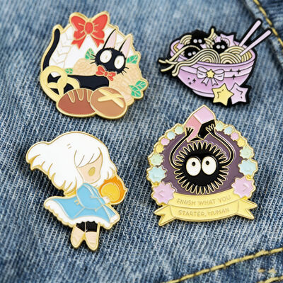 خرید پین‌های یقه‌ی سفارشی با روکش طلا، مینای نرم و لوگوی سفارشی برای برندینگ online manufacture