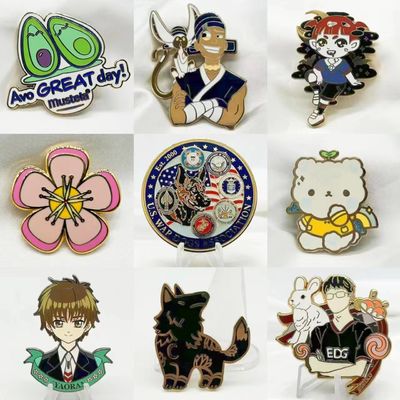 قیمت خوب نشان سینه مینای سخت آلیاژ روی با لوگوی سفارشی، سنجاق یقه تزئینی مد روز آنلاین