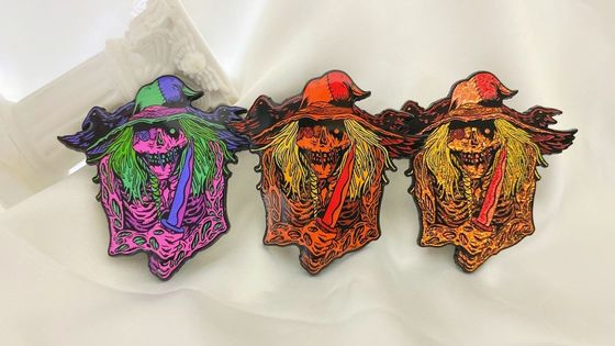 قیمت خوب پین لپل آلیاژ روی زینک سفارشی با ظروف نرم و درخشان به اندازه 1.5mm-2mm ضخامت برای دکوراسیون و سوغات آنلاین