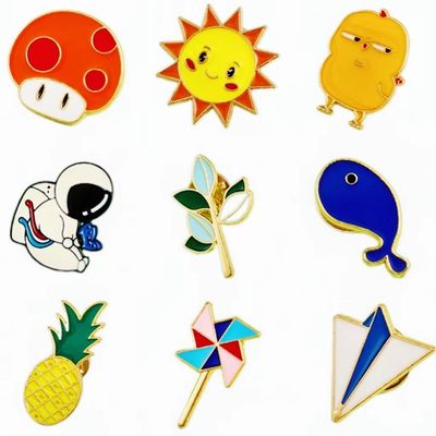 قیمت خوب پین های لاپل آلیاژ روی زینک سفارشی با ضدعفونی کننده سخت و لوگو شخصی برای هدیه های تجاری آنلاین