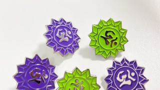 راه حل نام تجاری پین مینای سفارشی